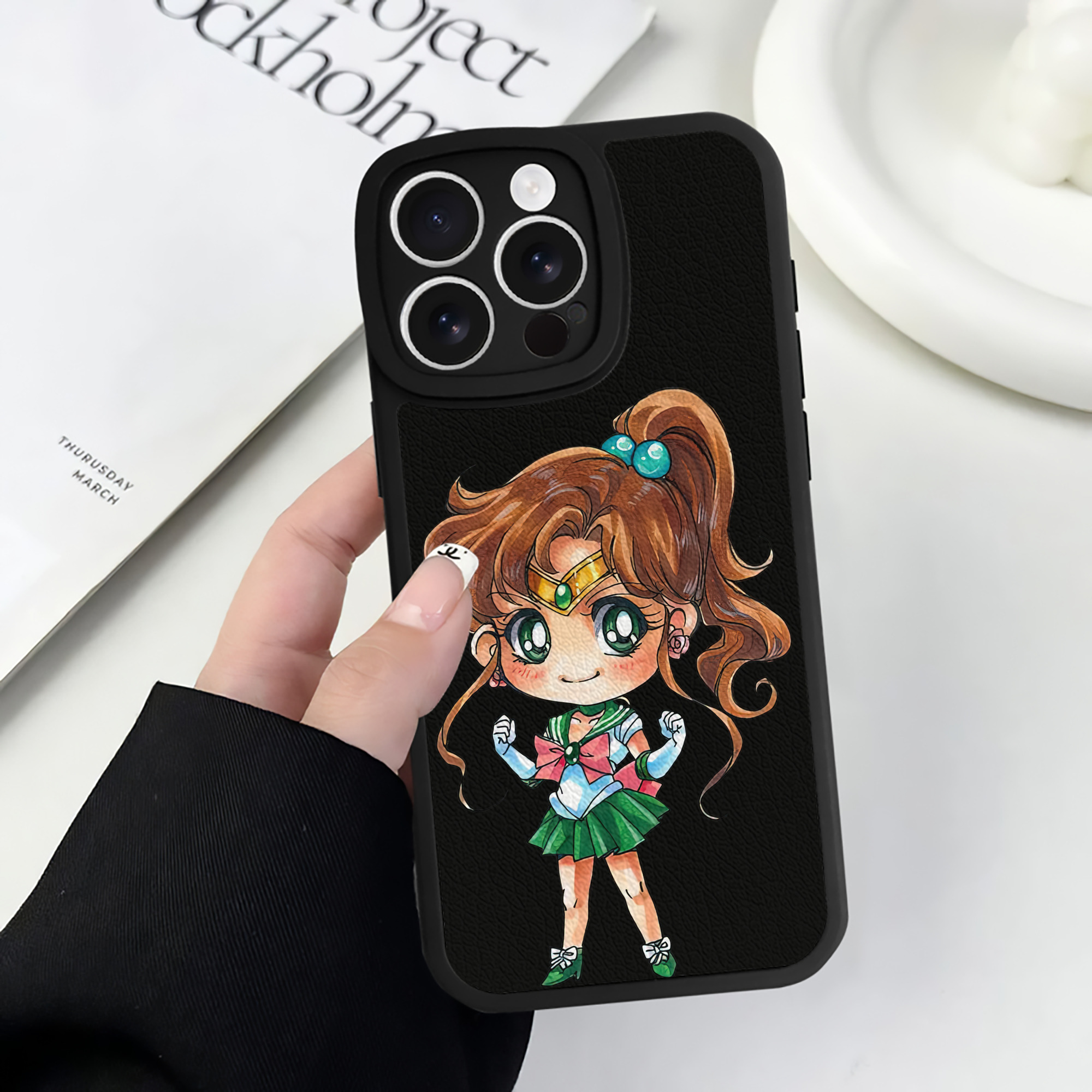 （画像用） 美少女戦士セーラームーン 木野 まこと きの まこと Sailor Moon Kino Makoto （セーラージュピター；Sailor Jupiter） 【iPhone 16シリーズ対応】シリコンスマホケース（レザー調） 材質：シリコン